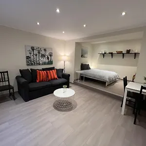  Отель City Rooms Luxembourg